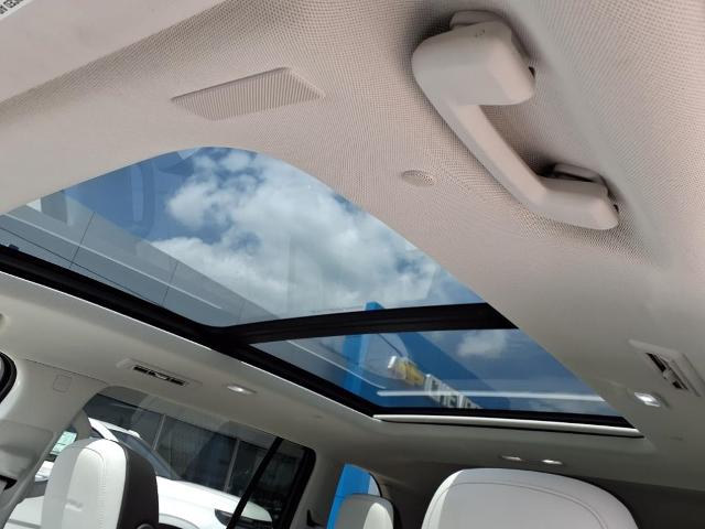 2024 GMC Acadia Vehicle Photo in ROXBORO, NC 27573-6143
