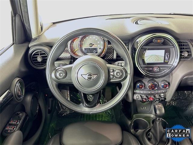 2018 MINI Cooper S Hardtop 4 Door Vehicle Photo in Puyallup, WA 98371