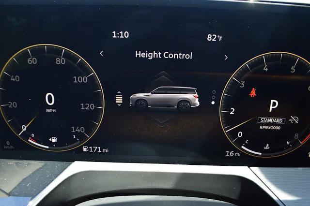 2025 INFINITI QX80 Vehicle Photo in Houston, TX 77090