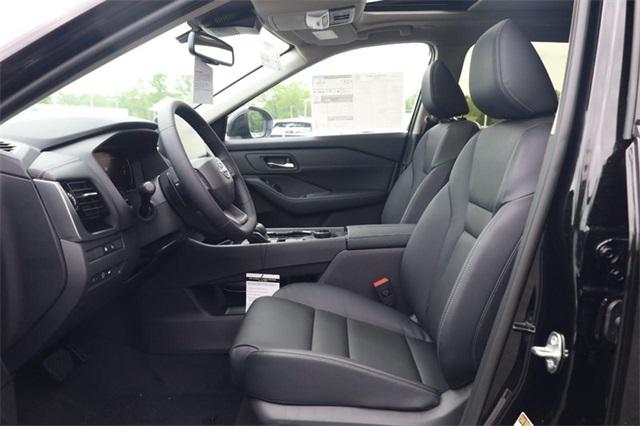 2025 Nissan Rogue Vehicle Photo in Hazelwood, MO 63042