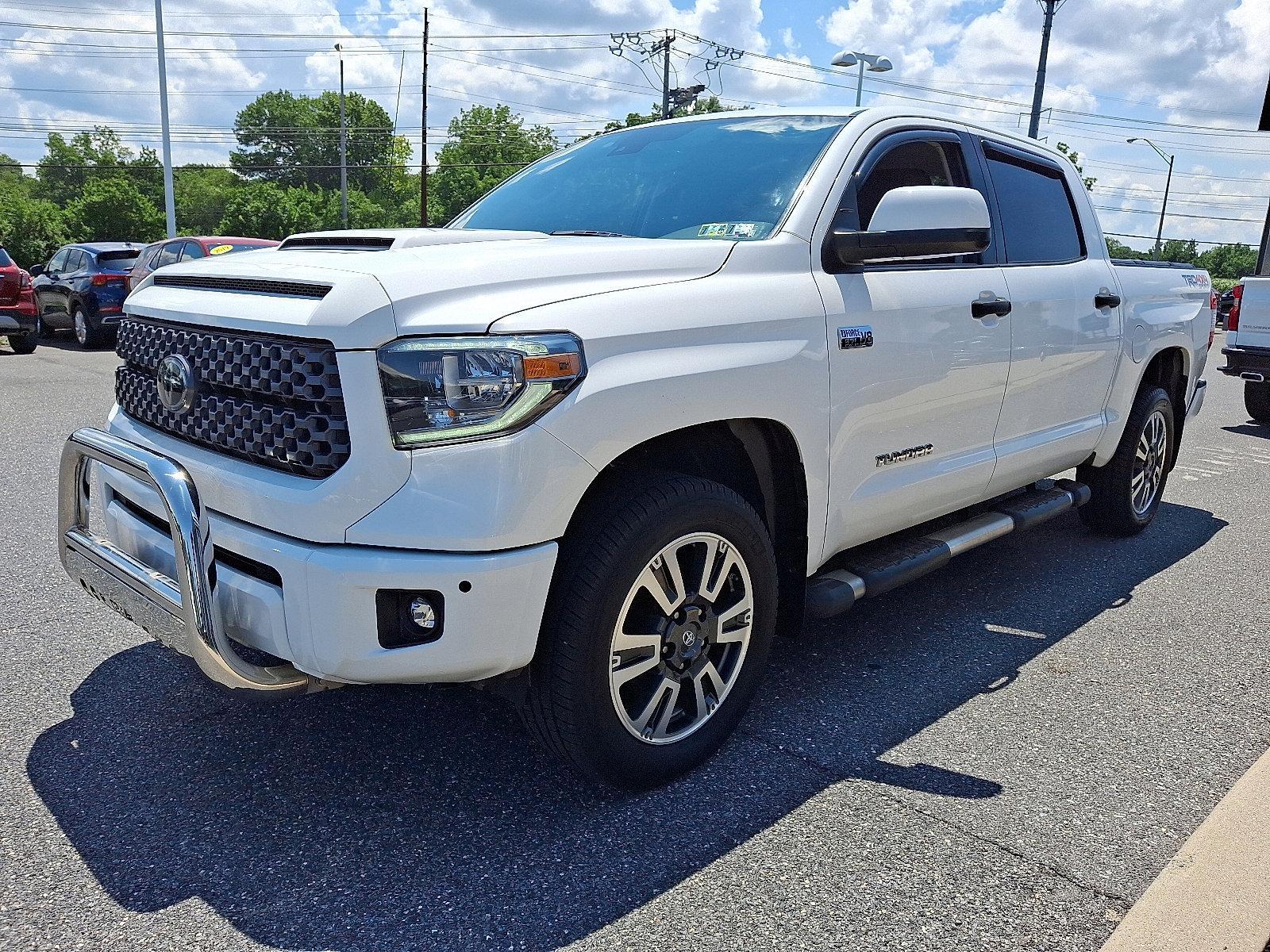 2018 Toyota Tundra 4WD Vehicle Photo in BETHLEHEM, PA 18017-9401