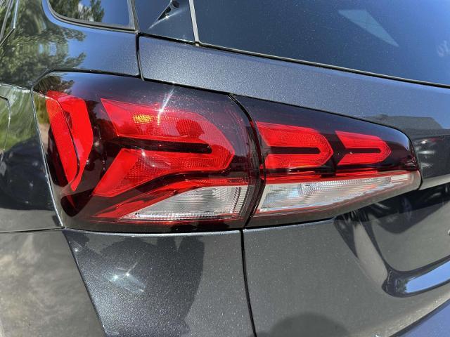 2022 Chevrolet Equinox Vehicle Photo in Roslyn, NY 11576