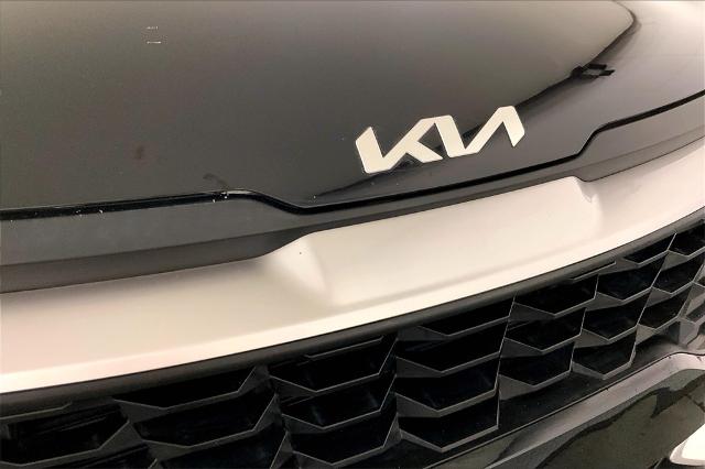 2023 Kia Sportage Vehicle Photo in Lees Summit, MO 64086