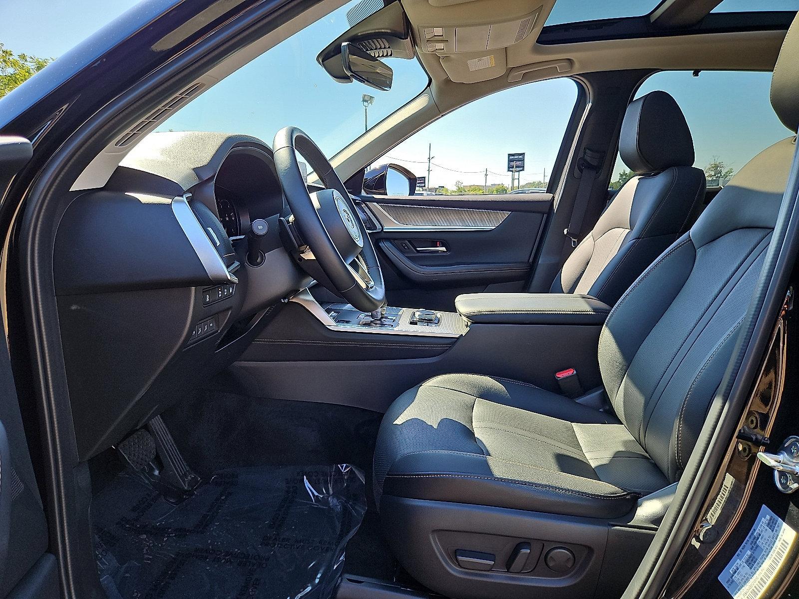 2025 Mazda CX-90 PHEV Vehicle Photo in Trevose, PA 19053