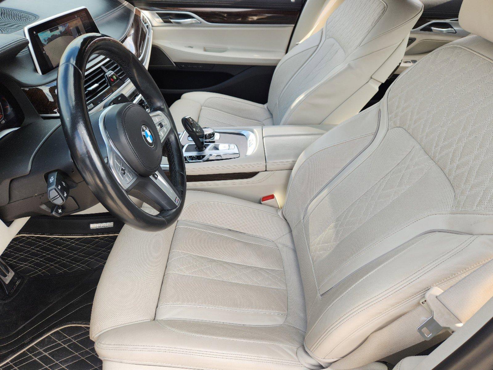 2022 BMW 740i Vehicle Photo in PLANO, TX 75024