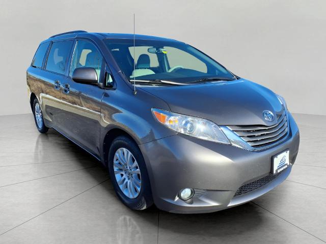 2013 Toyota Sienna Vehicle Photo in Oshkosh, WI 54904