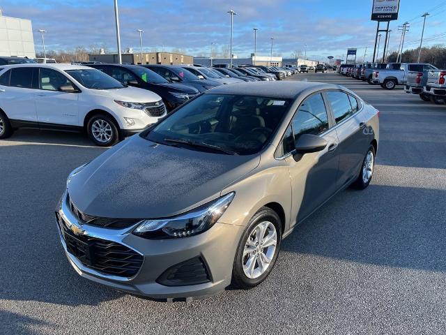 Used 2019 Chevrolet Cruze LT with VIN 1G1BE5SM5K7107166 for sale in Marinette, WI