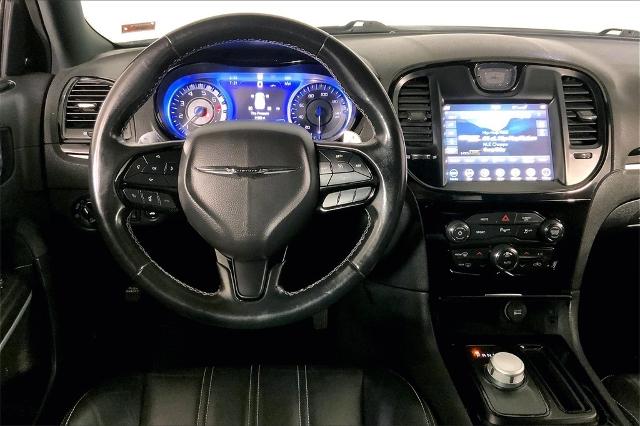 2022 Chrysler 300 Vehicle Photo in Kansas City, MO 64114