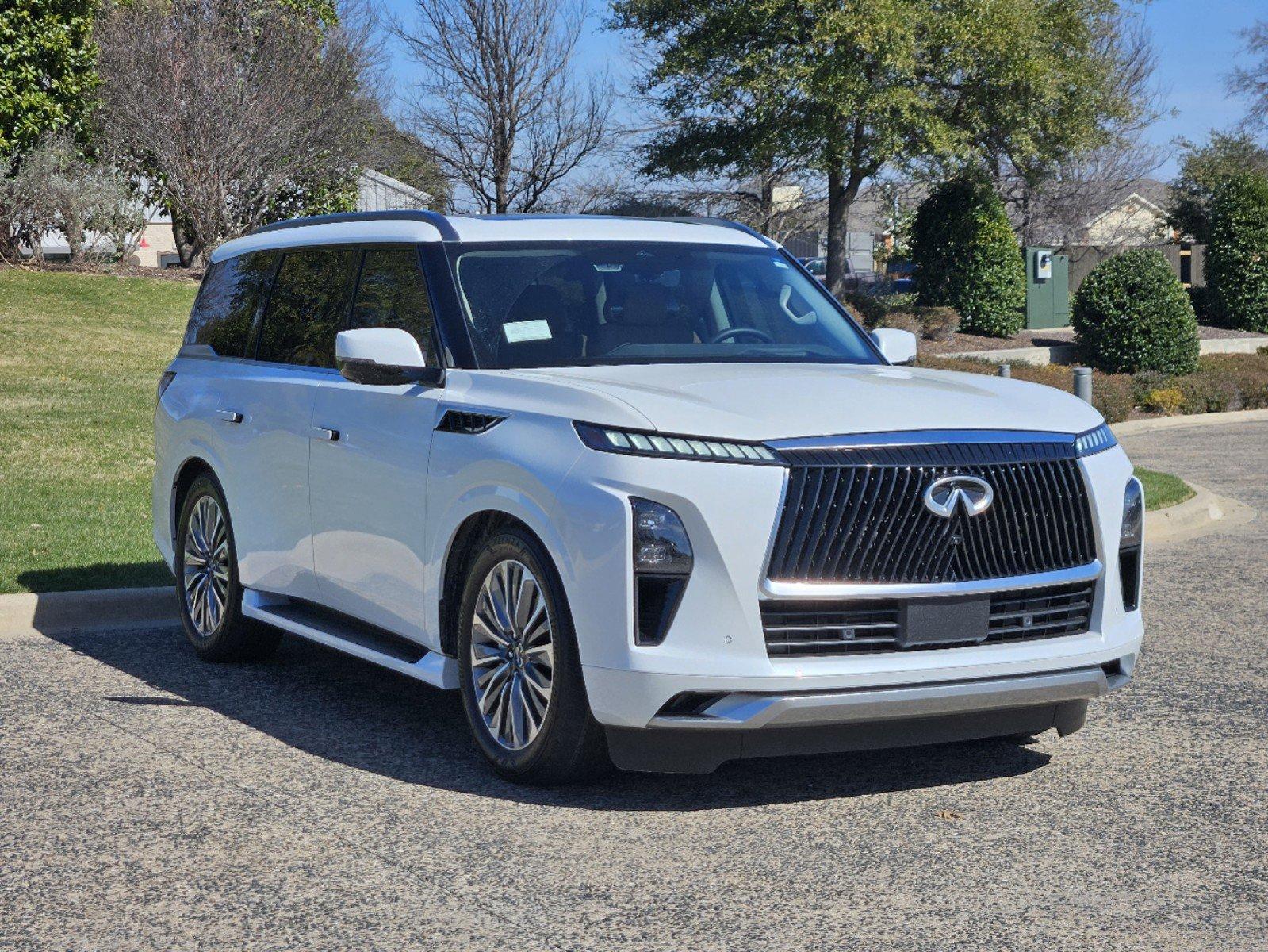 2025 INFINITI QX80 Vehicle Photo in Fort Worth, TX 76132