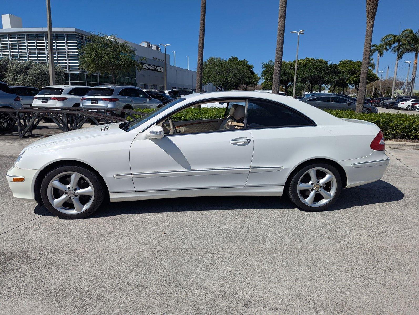 2005 Mercedes-Benz CLK-Class Vehicle Photo in Fort Lauderdale, FL 33316