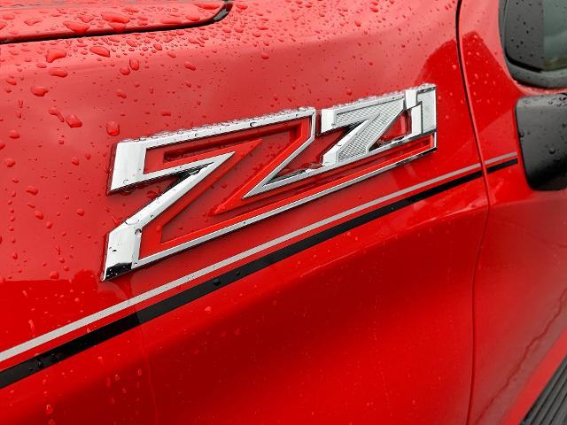 2022 Chevrolet Silverado 1500 Vehicle Photo in MOON TOWNSHIP, PA 15108-2571