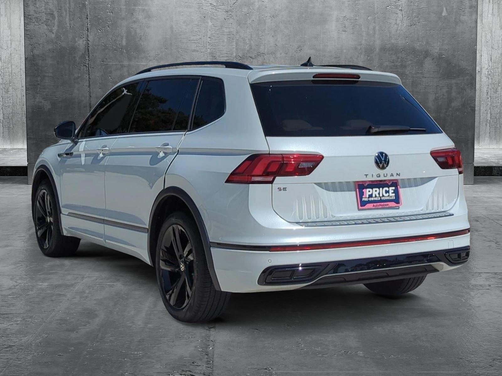 2024 Volkswagen Tiguan Vehicle Photo in Pembroke Pines, FL 33027