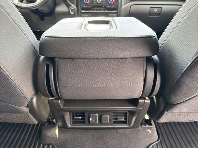 2019 Chevrolet Silverado 1500 Vehicle Photo in MEDINA, OH 44256-9631