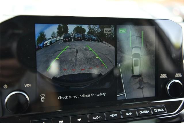 2025 Nissan Pathfinder Vehicle Photo in Ballwin, MO 63011