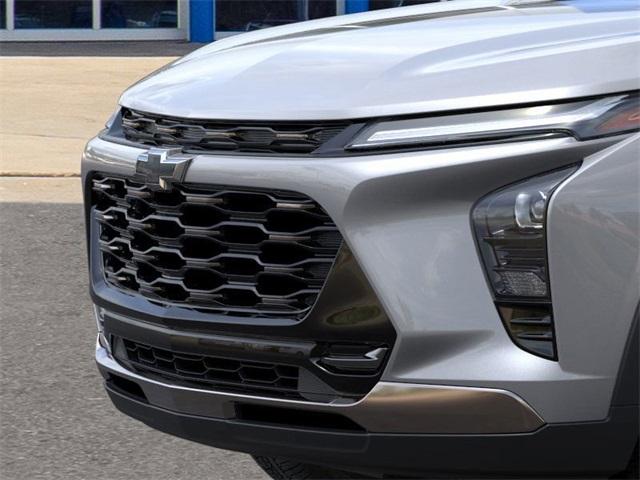 2025 Chevrolet Trax Vehicle Photo in ENGLEWOOD, CO 80113-6708