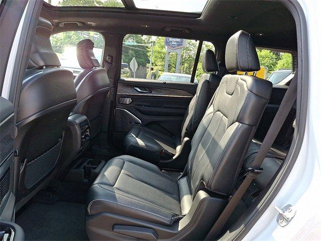 2021 Jeep Grand Cherokee L Vehicle Photo in Willow Grove, PA 19090