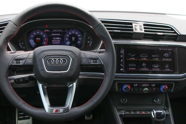 2025 Audi Q3 Vehicle Photo in SUGAR LAND, TX 77478