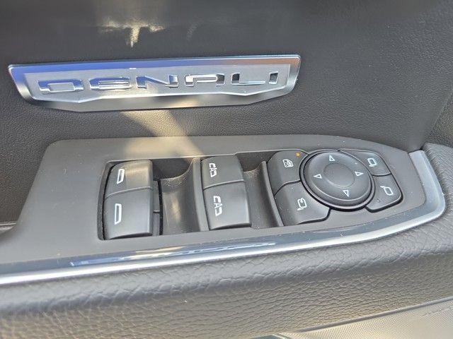 2024 GMC Sierra 1500 Vehicle Photo in Pleasant Hills, PA 15236