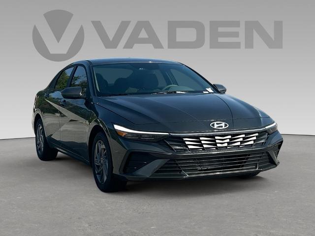 2024 Hyundai ELANTRA Vehicle Photo in Brunswick, GA 31525