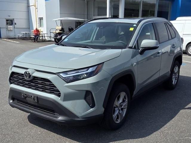 2022 Toyota RAV4 Vehicle Photo in Gardner, MA 01440