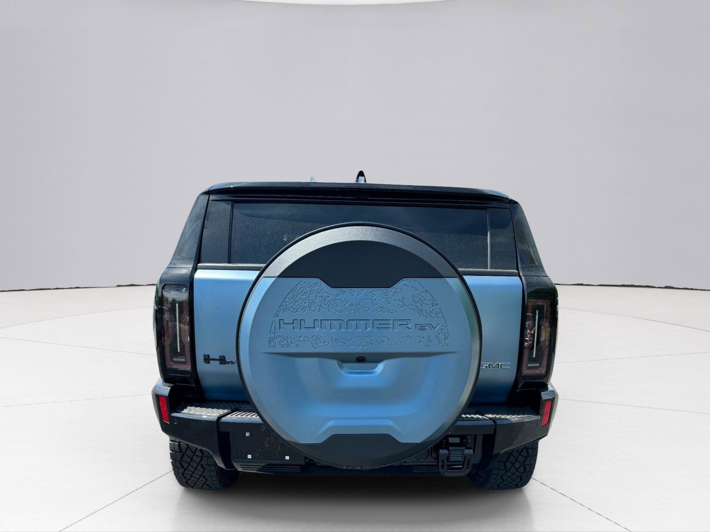 2024 GMC HUMMER EV SUV Vehicle Photo in LEOMINSTER, MA 01453-2952