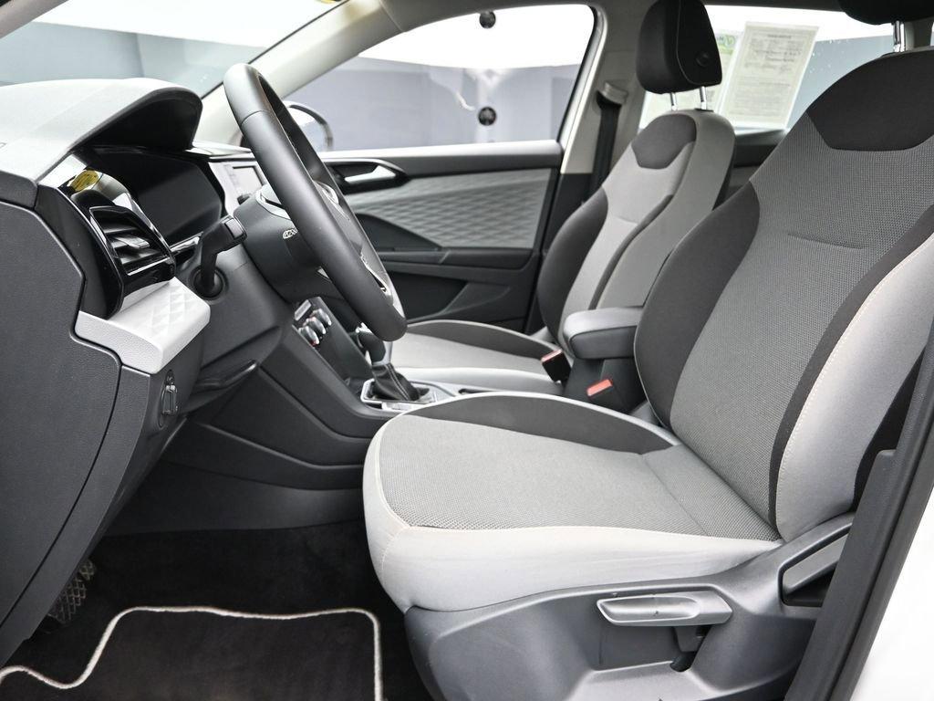 2023 Volkswagen Taos Vehicle Photo in Marion, IA 52302