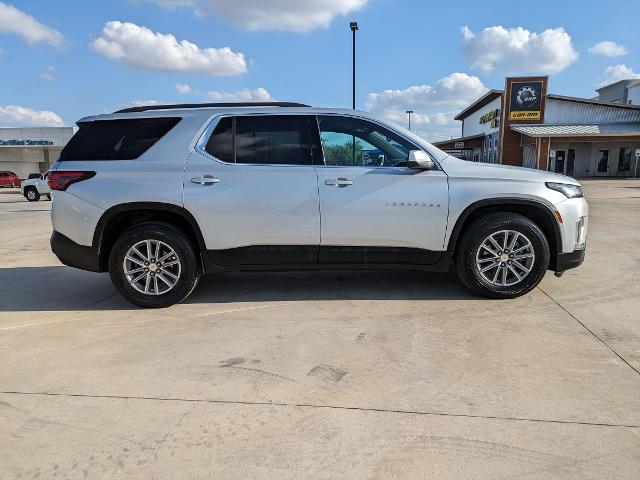 Used 2022 Chevrolet Traverse 3LT with VIN 1GNEVHKW3NJ134811 for sale in Pleasanton, TX