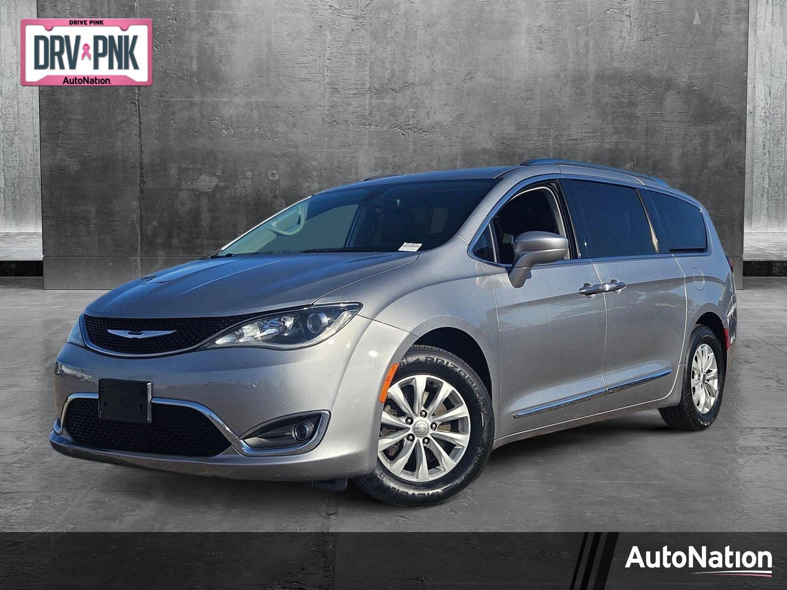 2018 Chrysler Pacifica Vehicle Photo in PEORIA, AZ 85382-3715