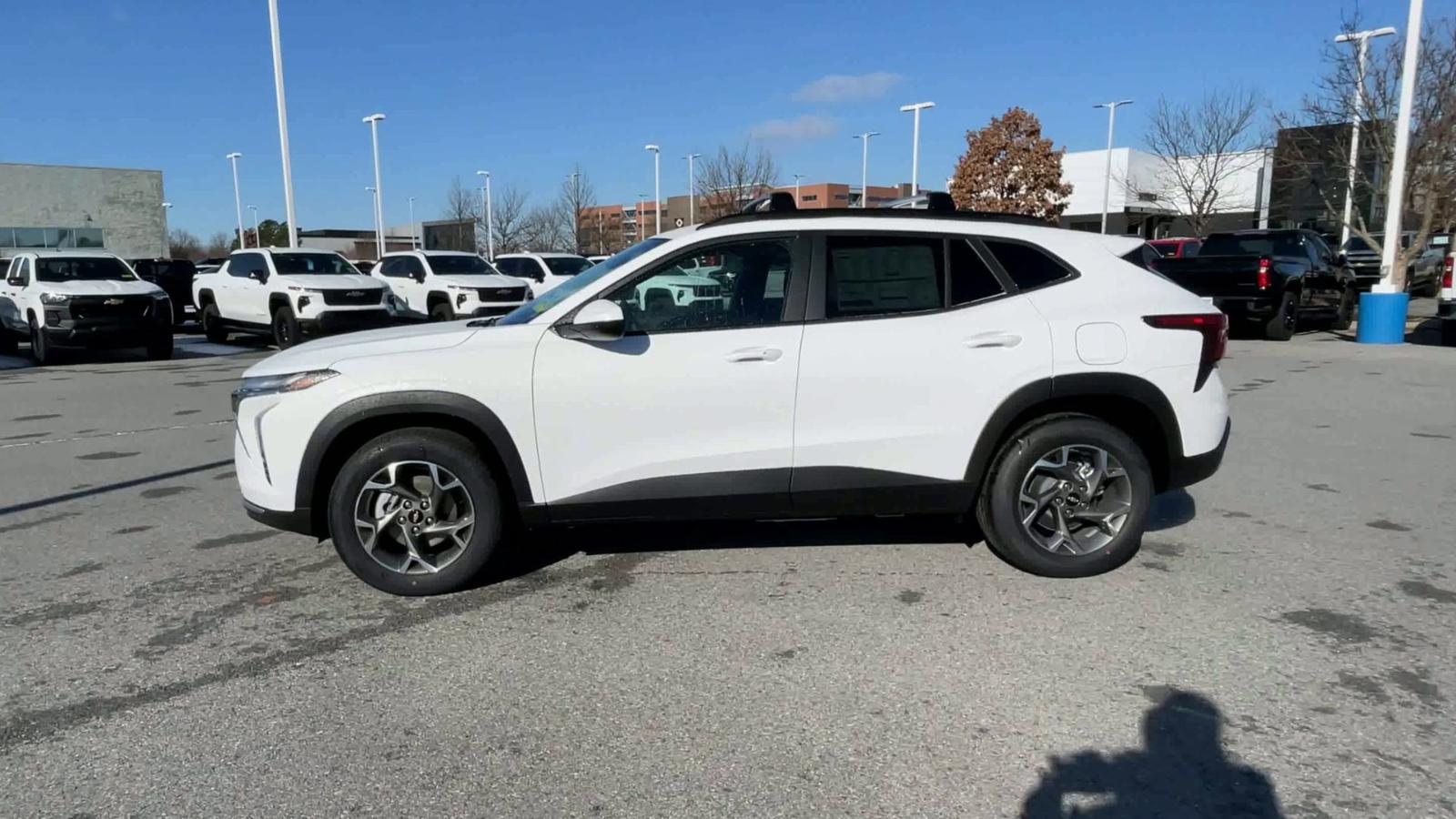 2025 Chevrolet Trax Vehicle Photo in BENTONVILLE, AR 72712-4322