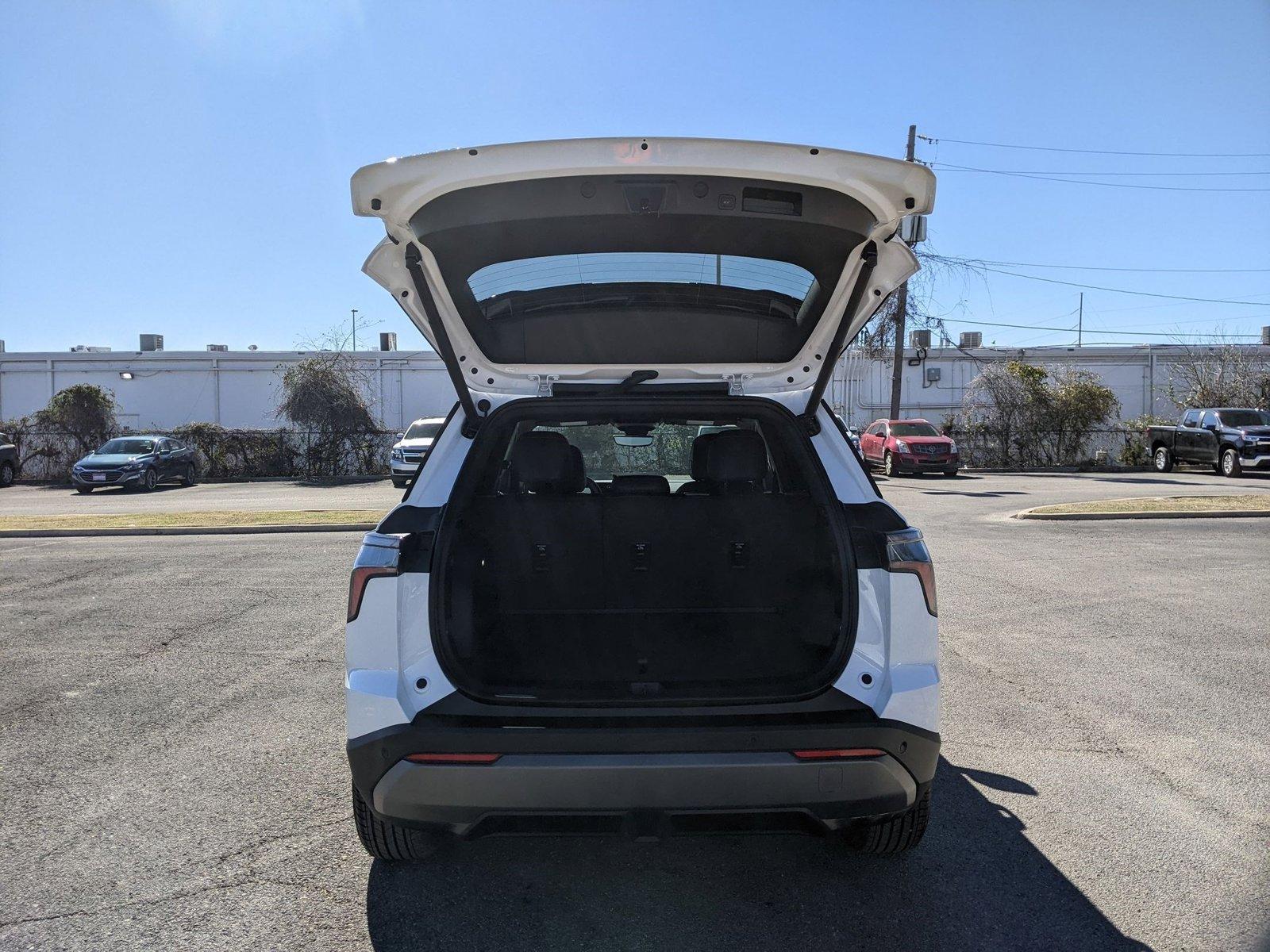 2025 Chevrolet Equinox Vehicle Photo in AUSTIN, TX 78759-4154