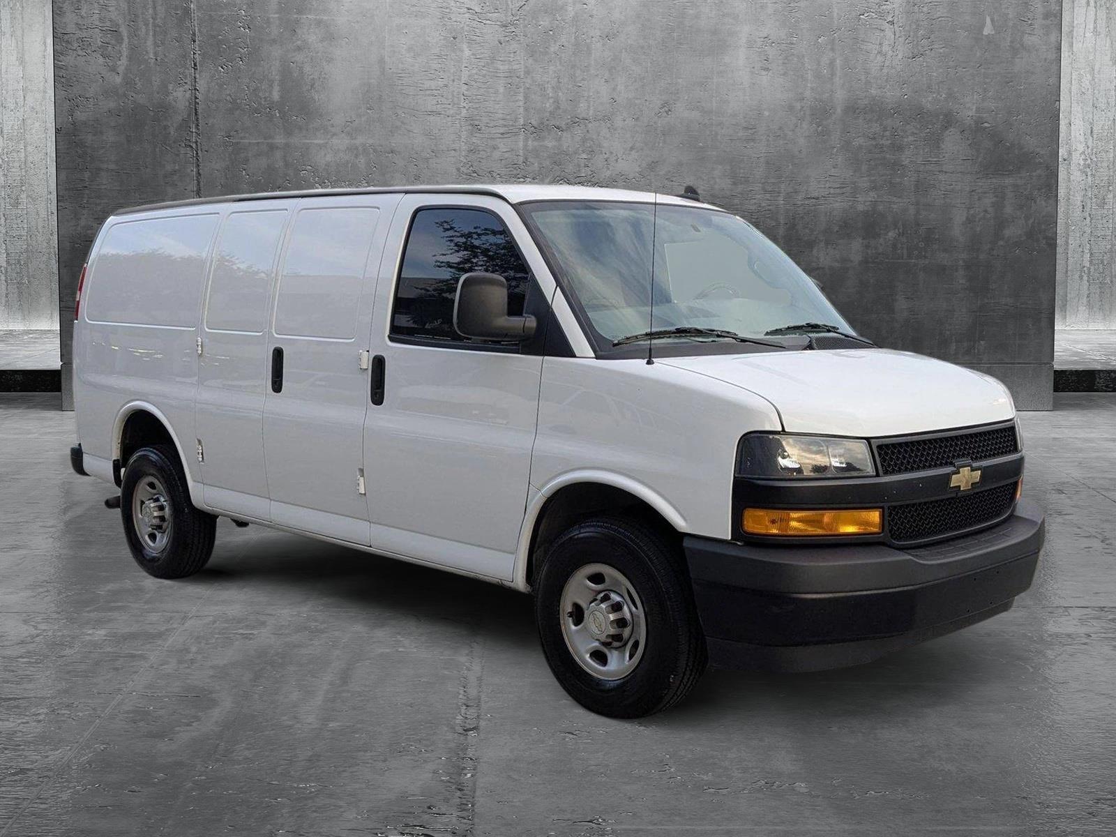 2022 Chevrolet Express Cargo 2500 Vehicle Photo in PEMBROKE PINES, FL 33024-6534