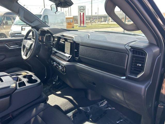 2024 GMC Sierra 1500 Vehicle Photo in MEDINA, OH 44256-9631