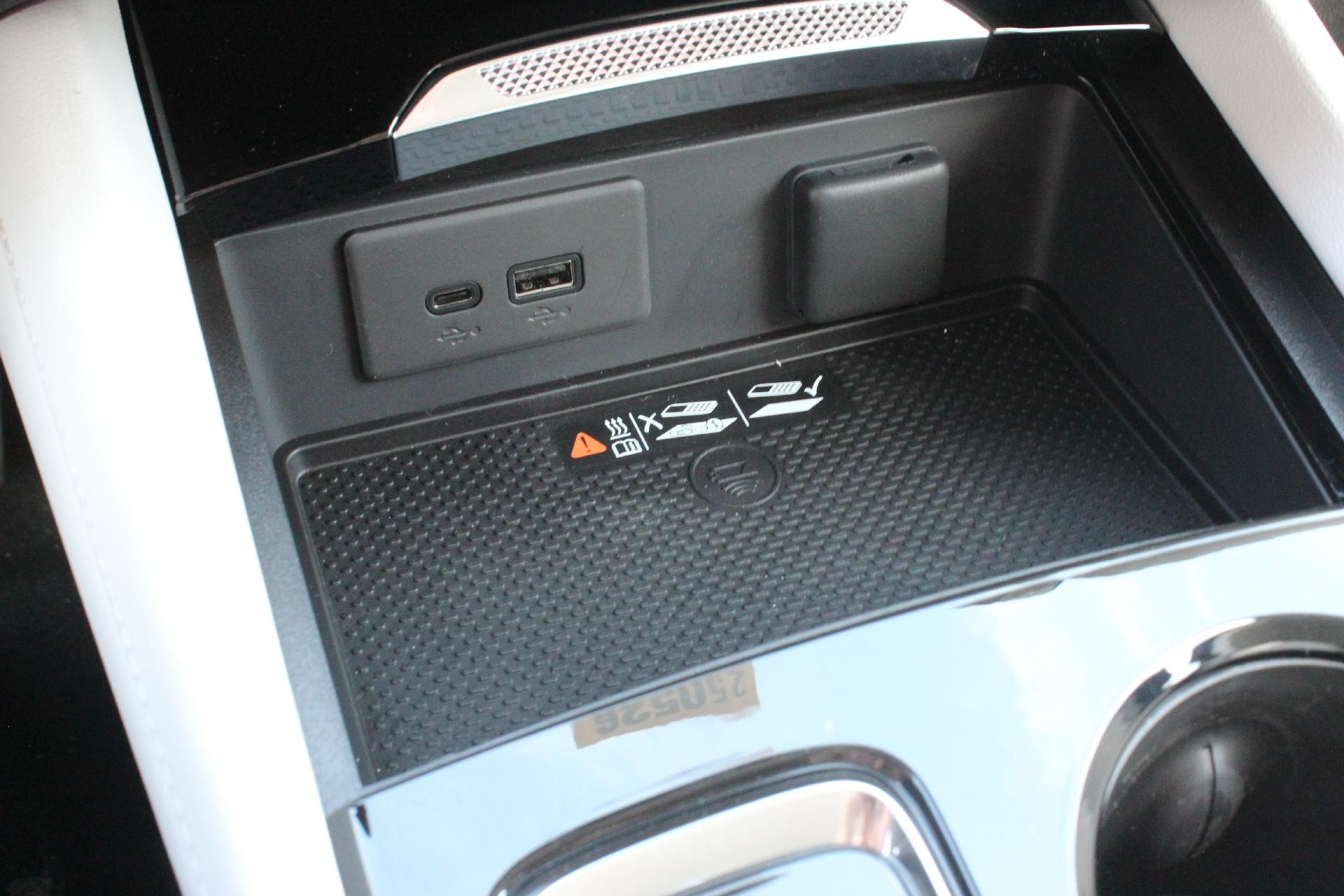 2025 Buick Envision Vehicle Photo in AURORA, CO 80012-4011