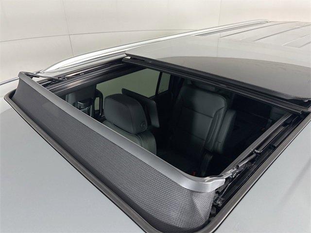 2025 GMC Yukon XL Vehicle Photo in PUYALLUP, WA 98371-4149