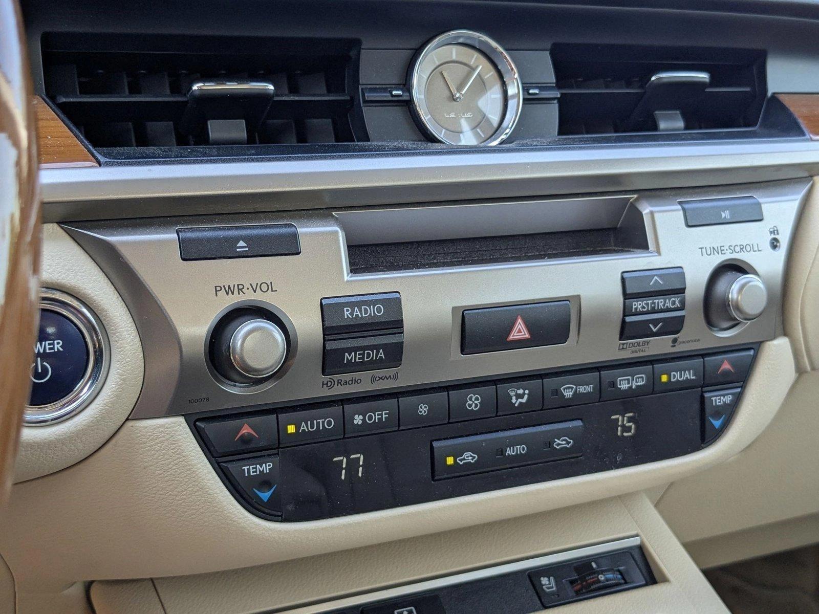 2013 Lexus ES 300h Vehicle Photo in Clearwater, FL 33761
