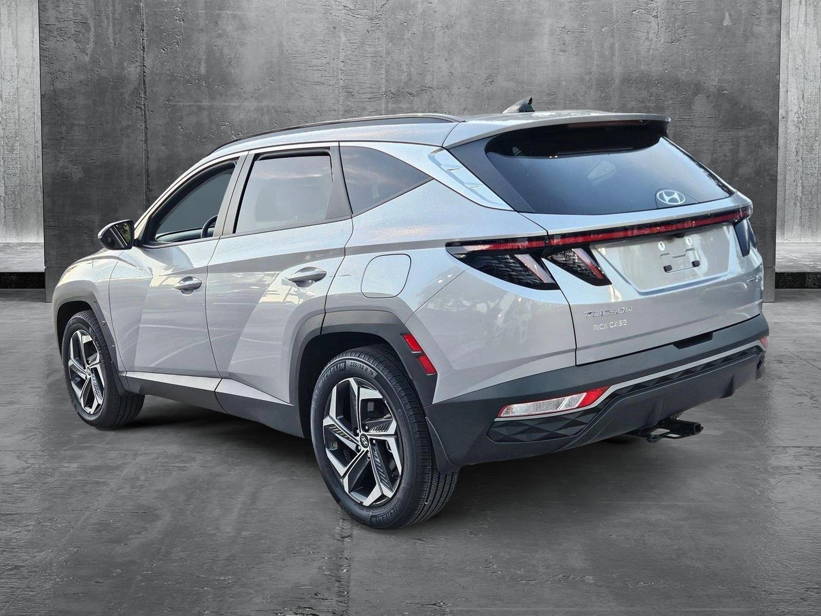 2024 Hyundai TUCSON Hybrid Vehicle Photo in Pembroke Pines , FL 33027