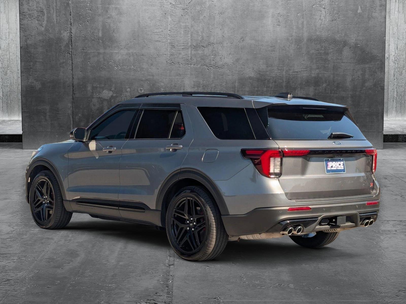 2025 Ford Explorer Vehicle Photo in St. Petersburg, FL 33713