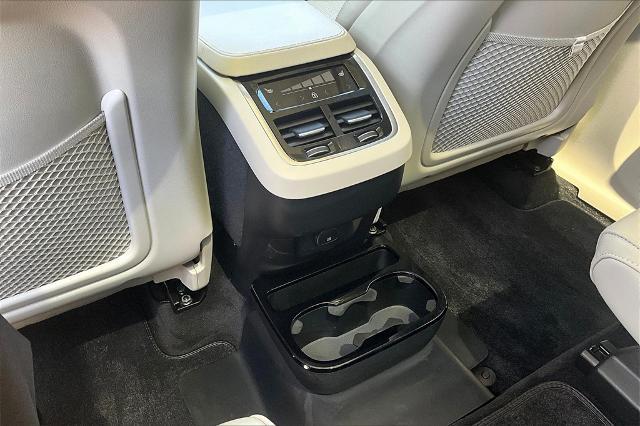 2022 Volvo XC90 Vehicle Photo in Houston, TX 77007
