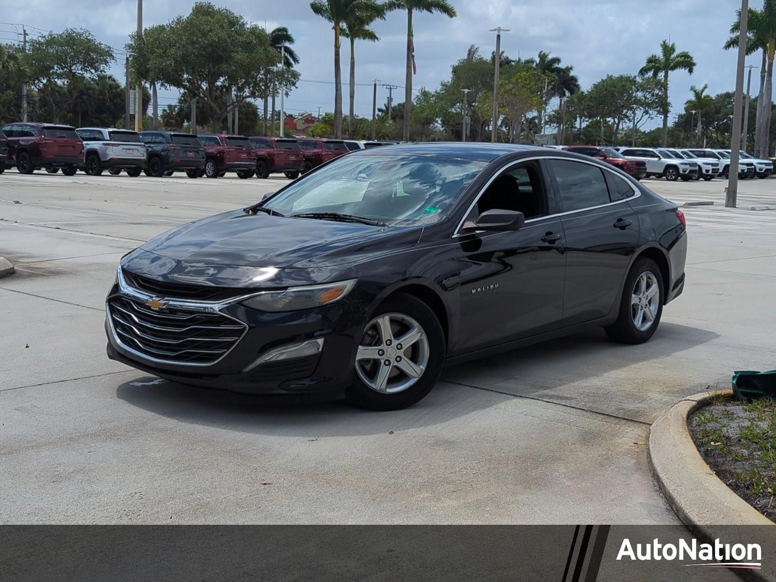 2019 Chevrolet Malibu Vehicle Photo in Pembroke Pines, FL 33027