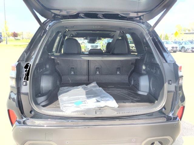 2025 Subaru Forester Vehicle Photo in Green Bay, WI 54304