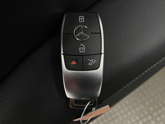 2025 Mercedes-Benz GLE Vehicle Photo in Appleton, WI 54913