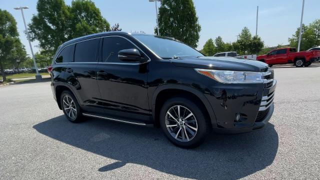2019 Toyota Highlander Vehicle Photo in BENTONVILLE, AR 72712-4322