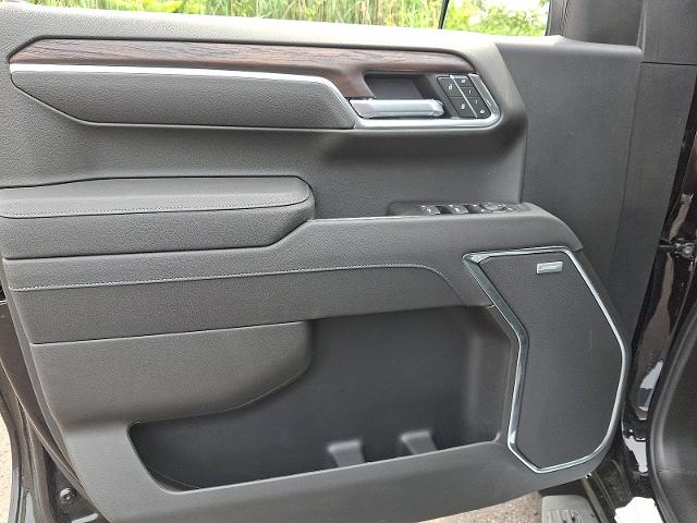 2025 GMC Sierra 1500 Vehicle Photo in TREVOSE, PA 19053-4984