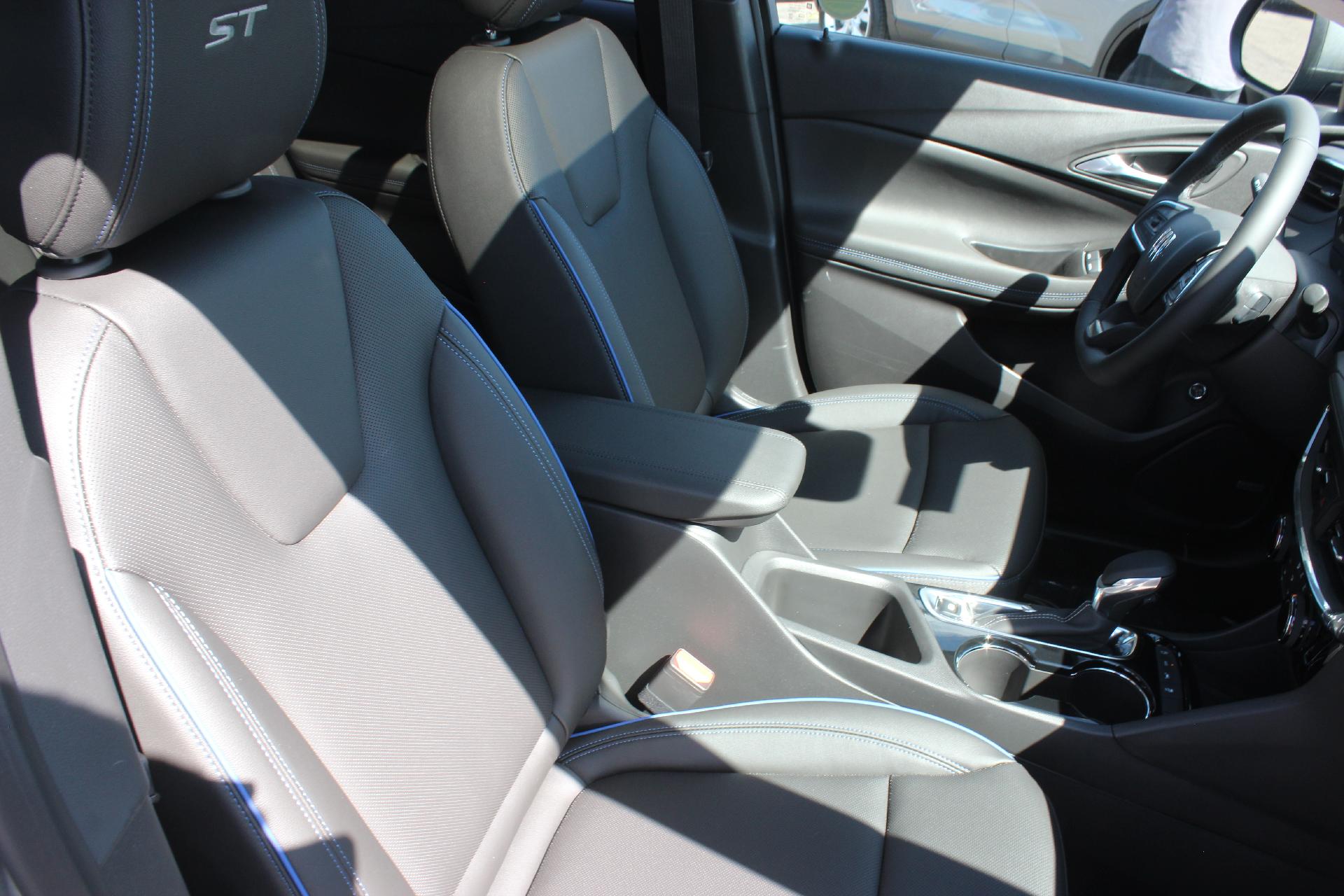 2026 Buick Encore GX Vehicle Photo in AURORA, CO 80012-4011