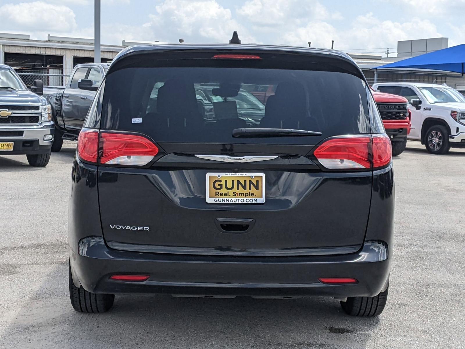 2023 Chrysler Voyager Vehicle Photo in Seguin, TX 78155