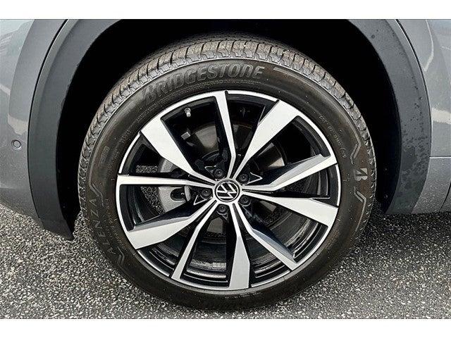 2024 Volkswagen Atlas Vehicle Photo in San Antonio, TX 78230