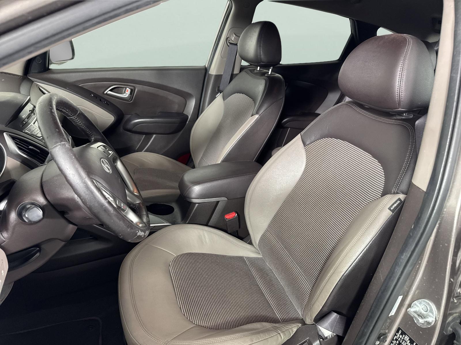 2012 Hyundai Tucson Vehicle Photo in GEORGETOWN, TX 78626-7508