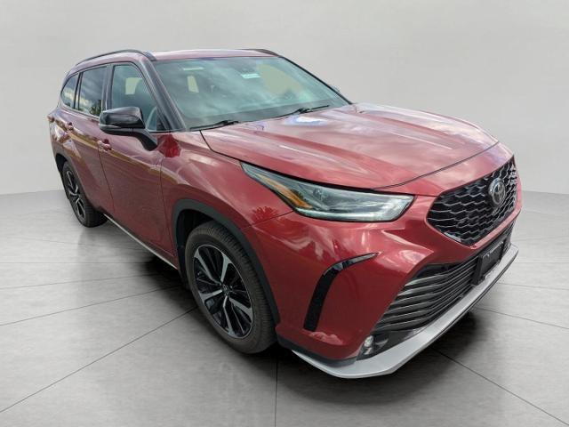 2021 Toyota Highlander Vehicle Photo in Neenah, WI 54956