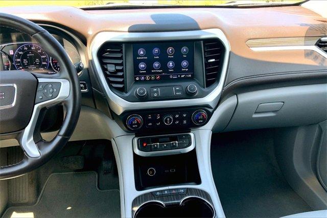 2023 GMC Acadia Vehicle Photo in TOPEKA, KS 66609-0000