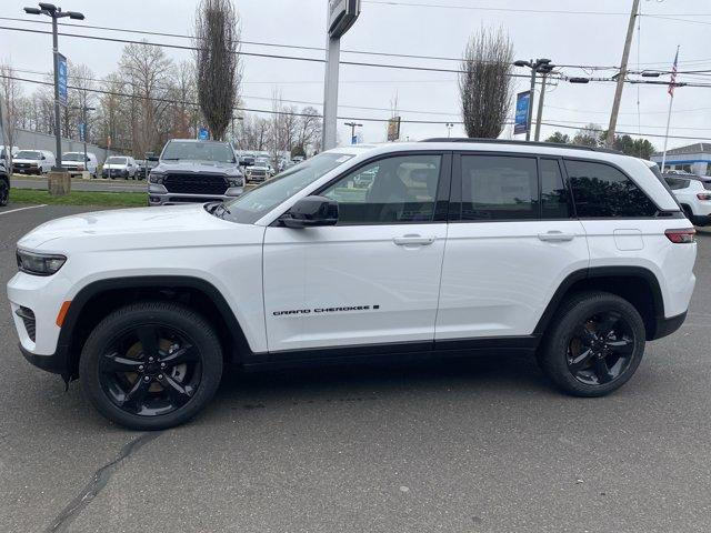 2025 Jeep Grand Cherokee Vehicle Photo in Doylsetown, PA 18901